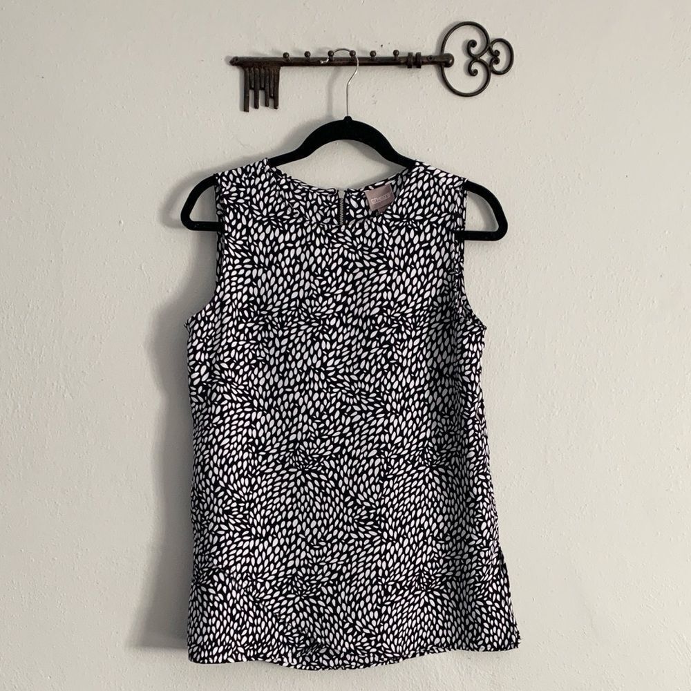Chico's Black and White Sleeveless Blouse Womans size small/0